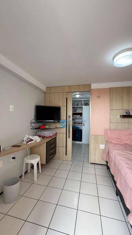 Apartamento à venda com 3 quartos, 106m² - Foto 10