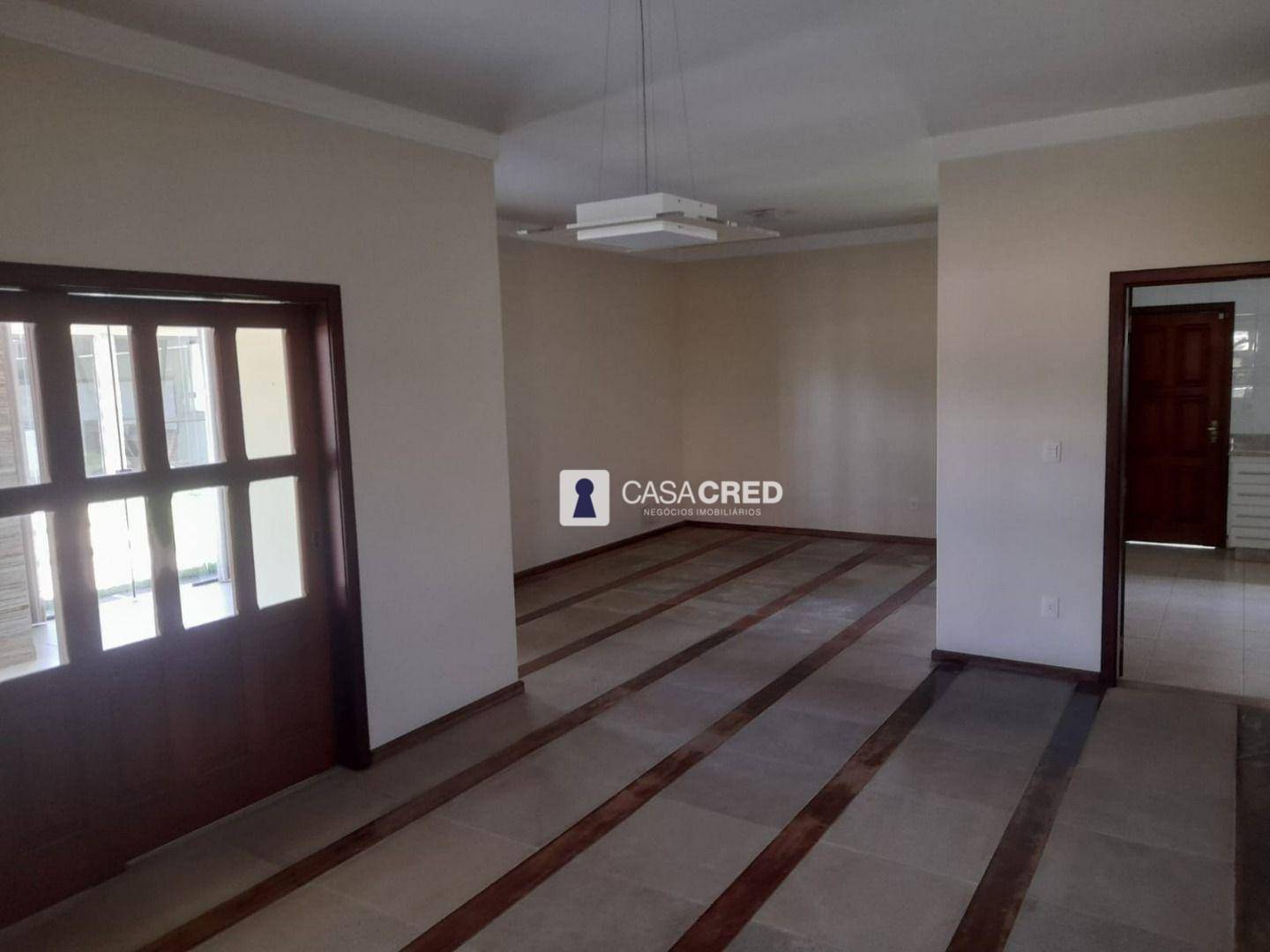 Casa de Condomínio à venda com 3 quartos, 400m² - Foto 3