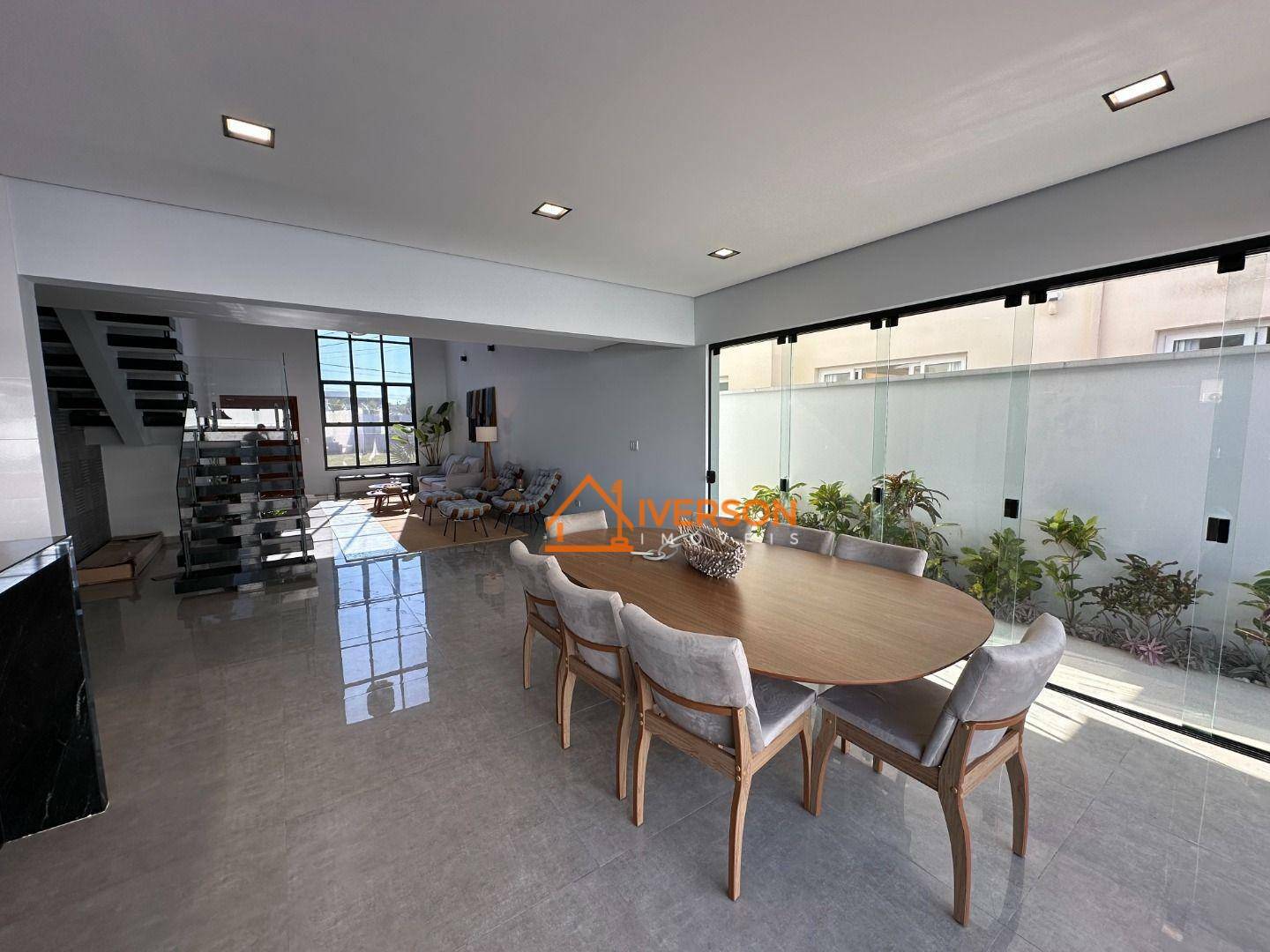 Sobrado à venda com 4 quartos, 215m² - Foto 3