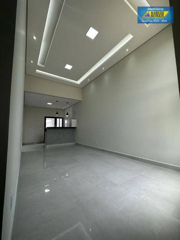 Casa de Condomínio à venda com 3 quartos, 105m² - Foto 3