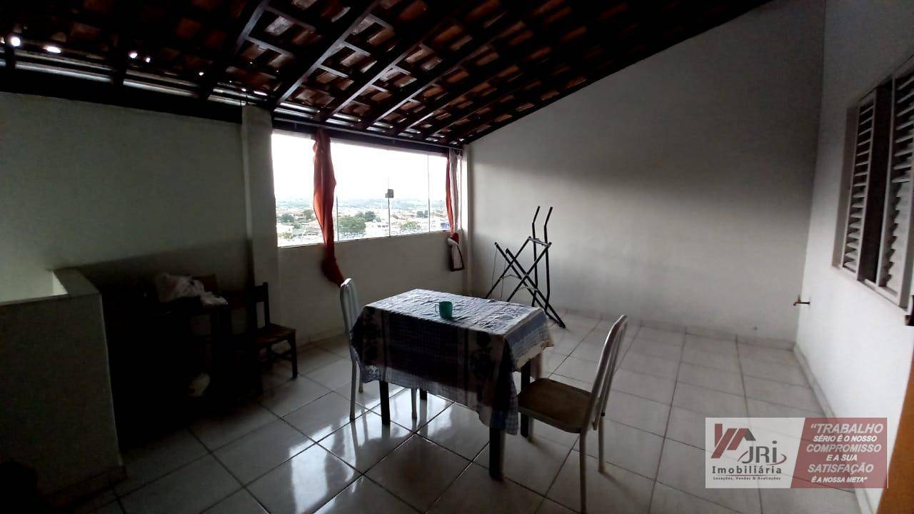 Casa à venda com 4 quartos, 140m² - Foto 6