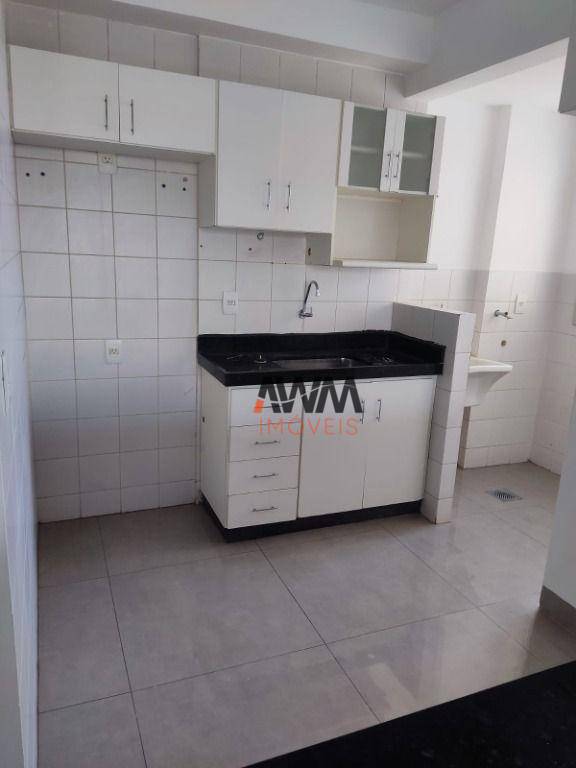 Apartamento à venda com 3 quartos, 78m² - Foto 2