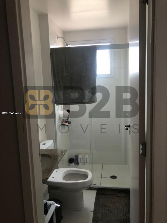 Apartamento à venda com 2 quartos, 65m² - Foto 19