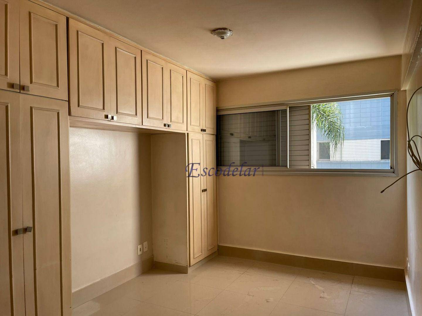 Apartamento à venda com 3 quartos, 122m² - Foto 11