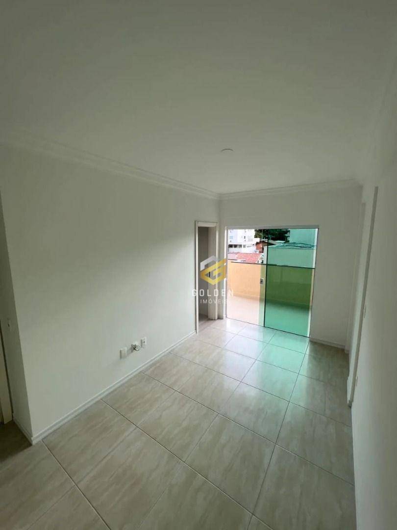 Cobertura à venda com 2 quartos, 131m² - Foto 3