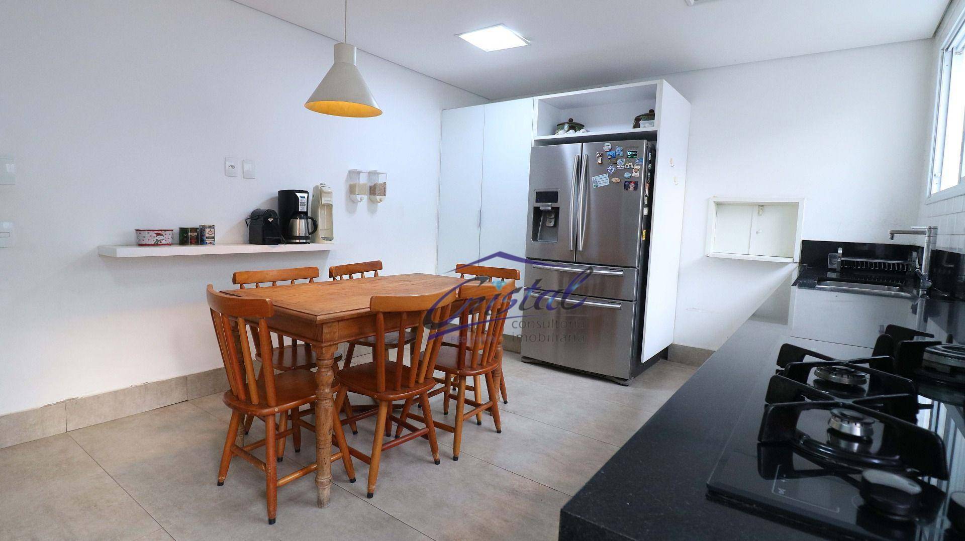 Casa à venda com 4 quartos, 350m² - Foto 25