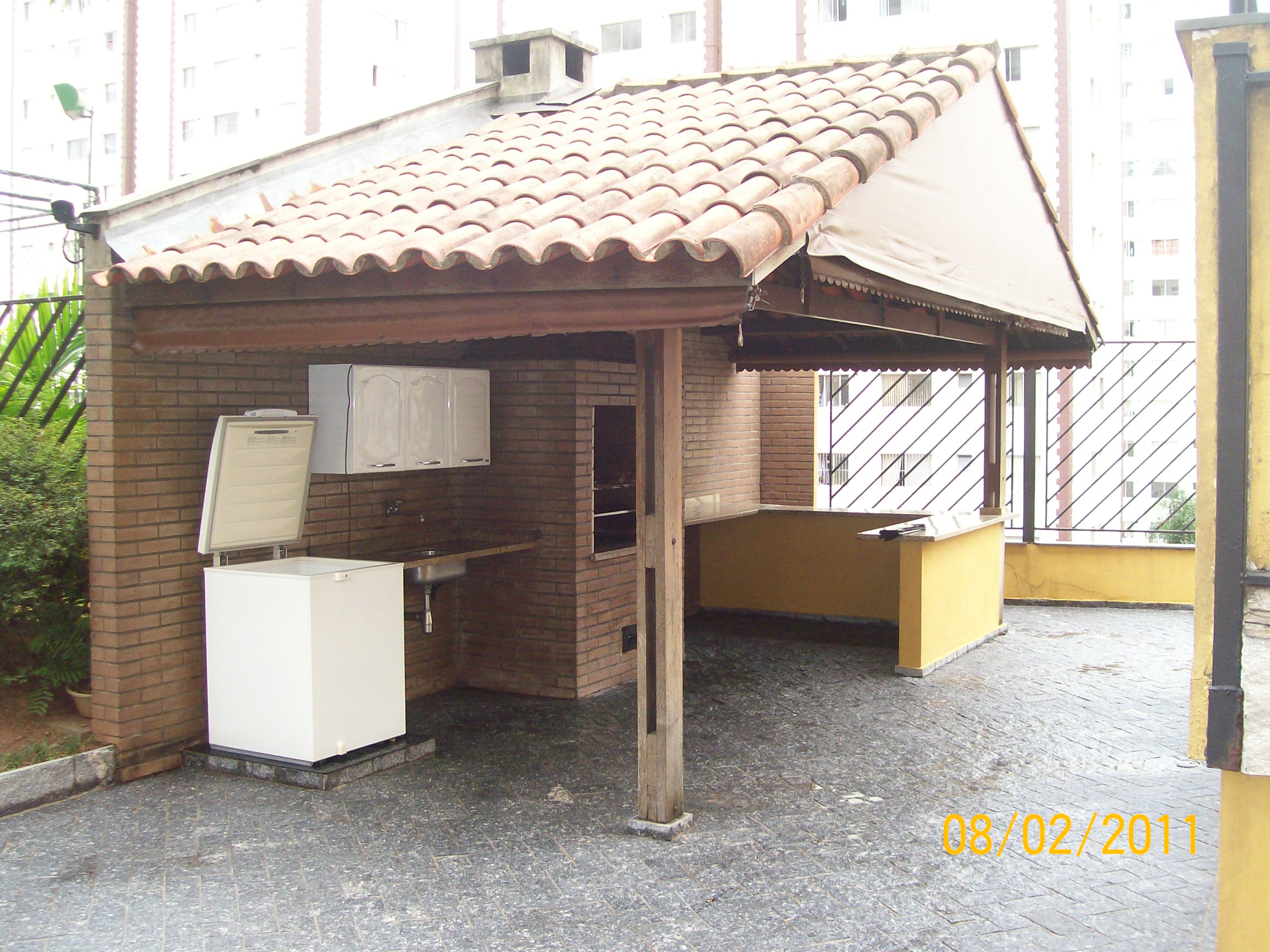 Apartamento à venda com 3 quartos, 80m² - Foto 2