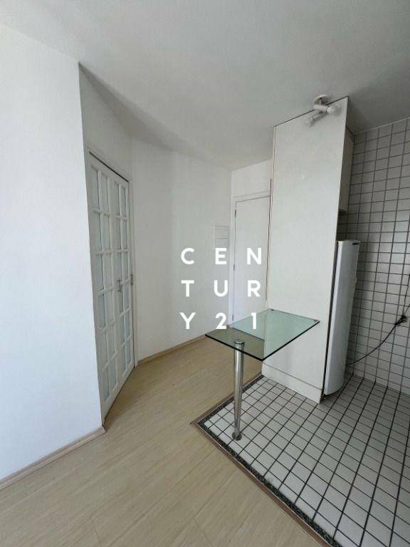 Apartamento para alugar com 1 quarto, 28m² - Foto 4