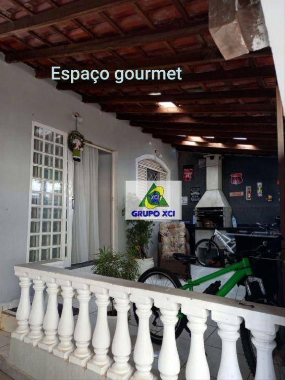 Casa à venda com 4 quartos, 300m² - Foto 11