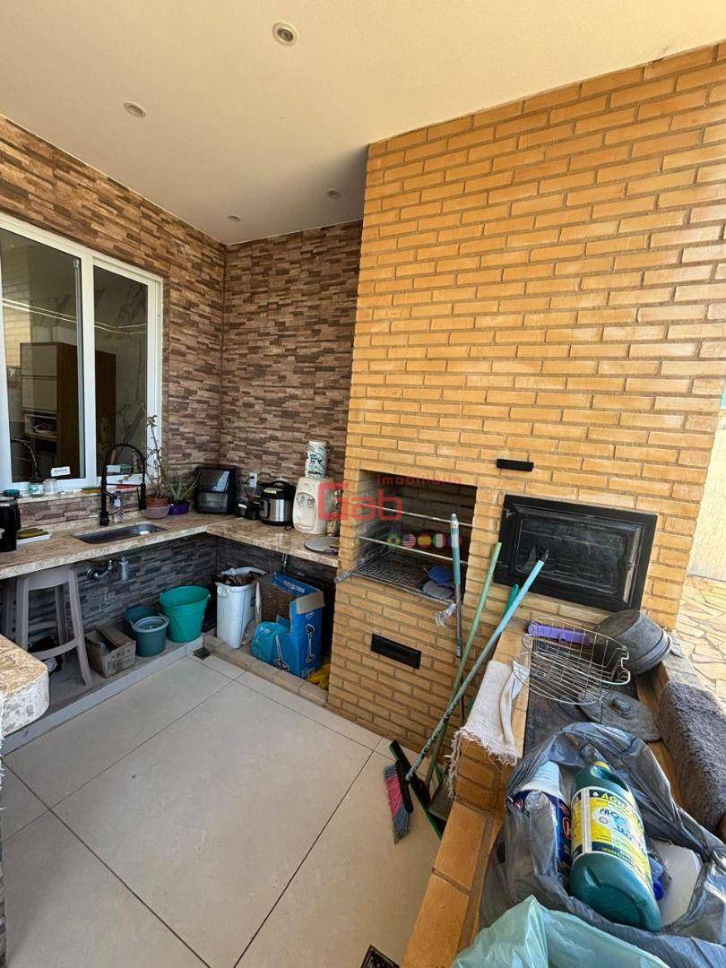 Casa de Condomínio à venda com 4 quartos, 378m² - Foto 13