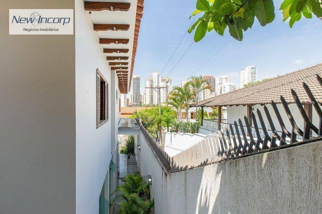 Sobrado à venda com 4 quartos, 298m² - Foto 42