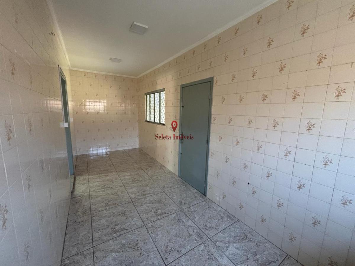 Casa à venda com 2 quartos, 250m² - Foto 16