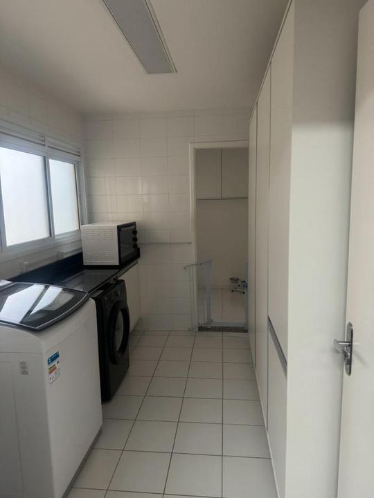 Apartamento à venda com 3 quartos, 158m² - Foto 13