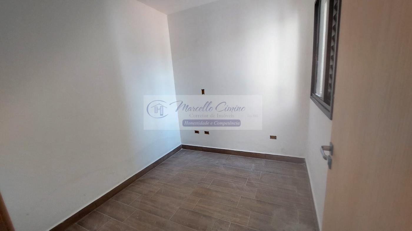 Apartamento à venda com 2 quartos, 37m² - Foto 2