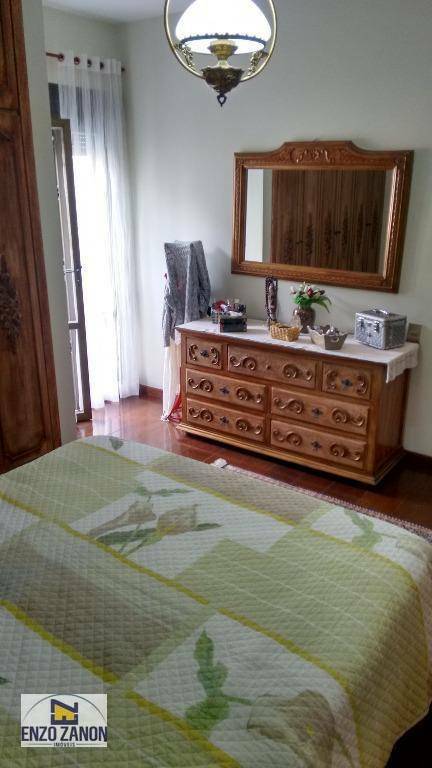 Apartamento à venda com 4 quartos, 228m² - Foto 17