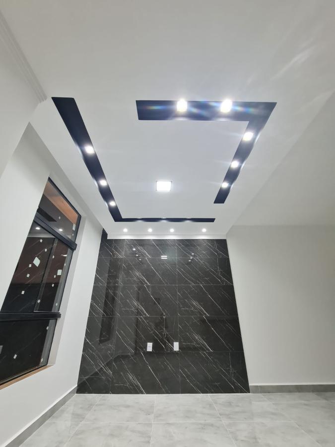 Casa à venda com 2 quartos, 52m² - Foto 3
