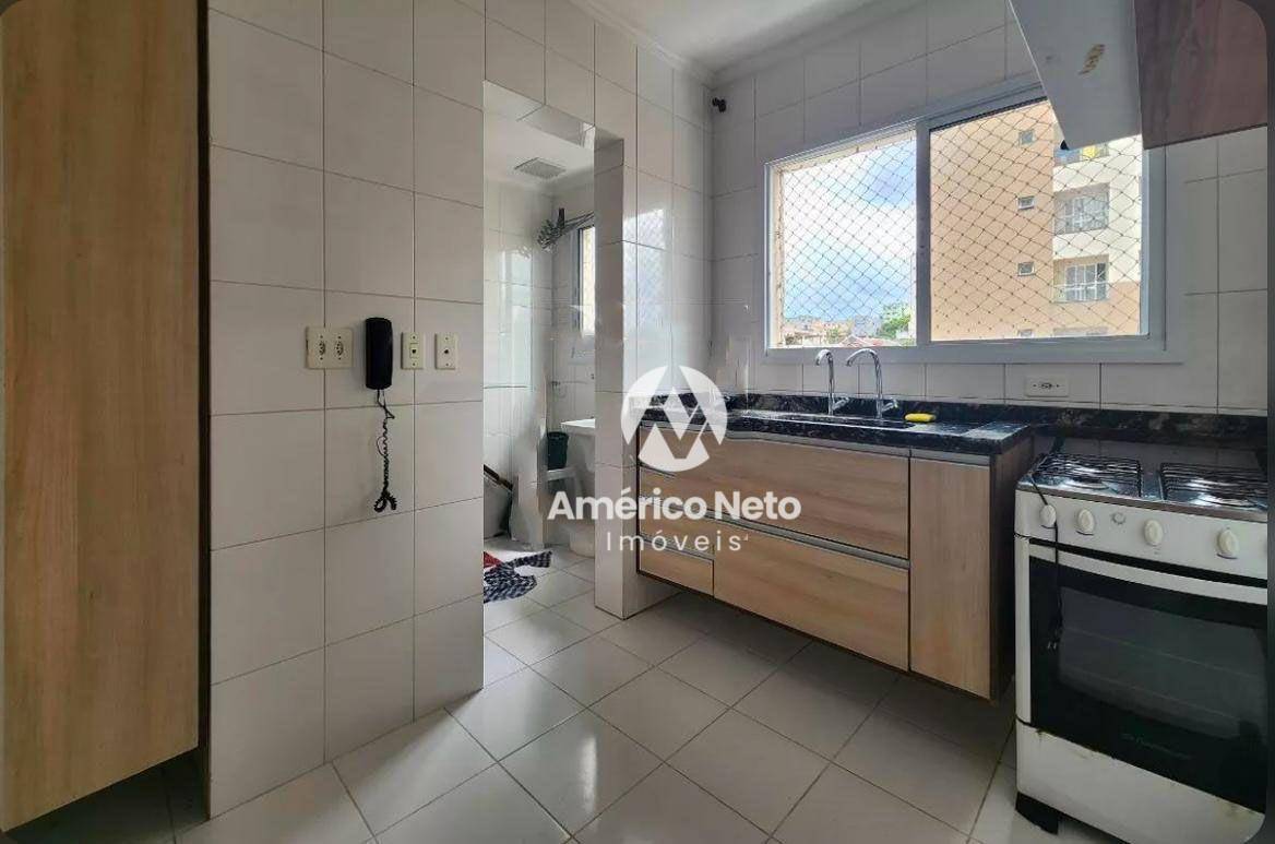 Apartamento à venda com 2 quartos, 65m² - Foto 11