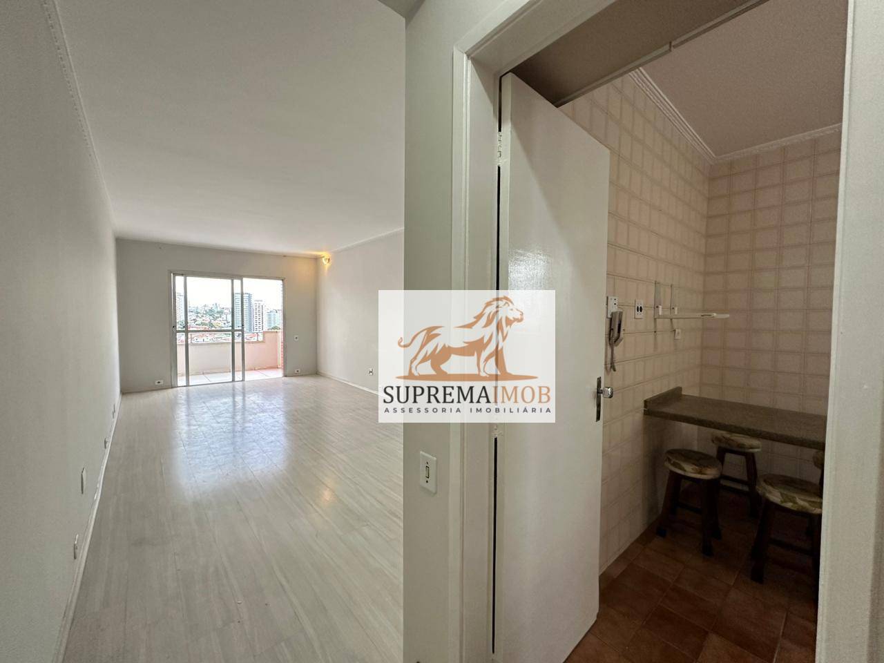 Apartamento à venda com 3 quartos, 127m² - Foto 5