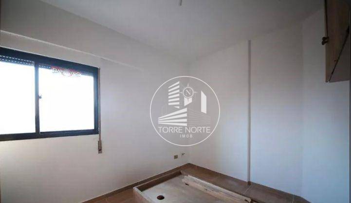 Apartamento à venda com 3 quartos, 78m² - Foto 31