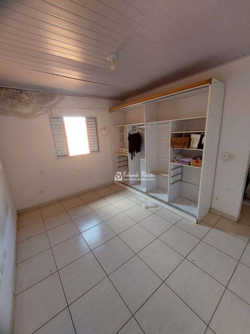 Casa, 6 quartos, 180 m² - Foto 2