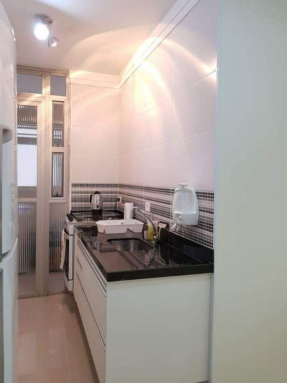 Apartamento à venda com 2 quartos, 80m² - Foto 17