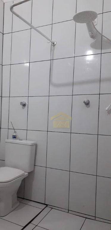 Casa à venda com 2 quartos, 80m² - Foto 15