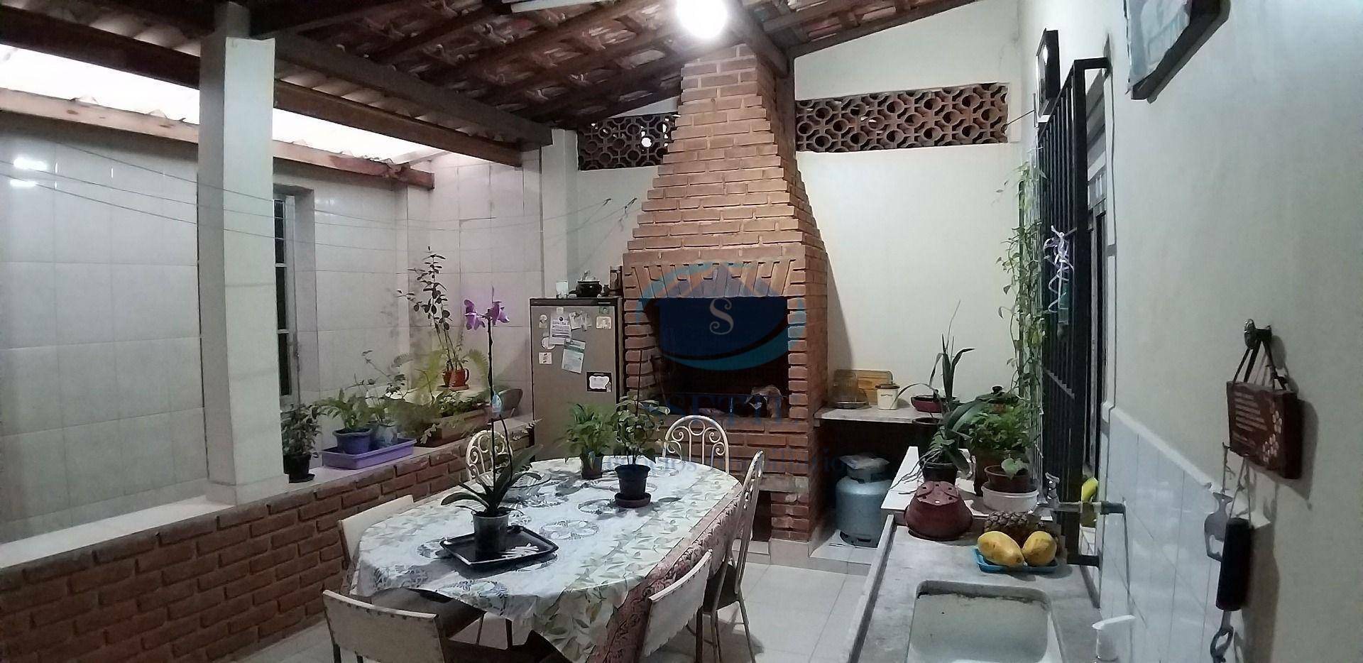 Sobrado à venda com 2 quartos, 165m² - Foto 2