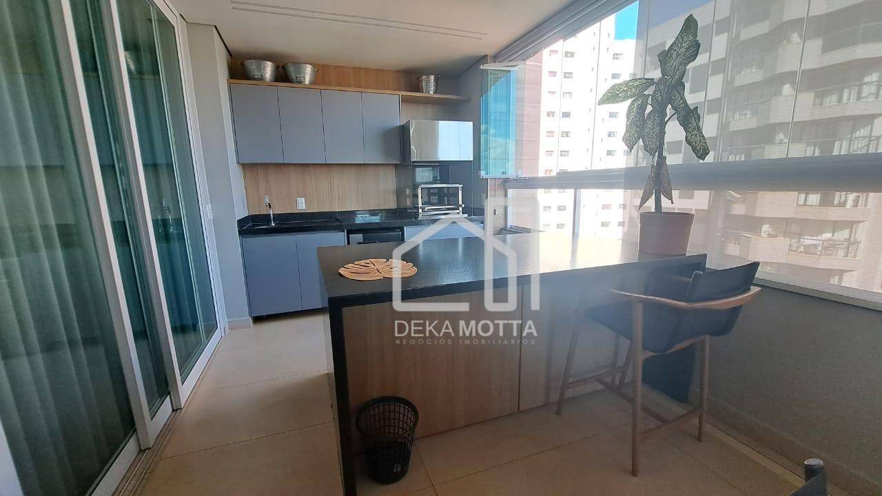 Apartamento à venda com 3 quartos, 198m² - Foto 11