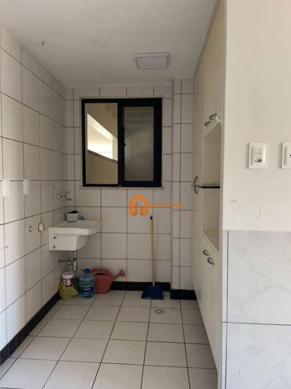 Apartamento à venda com 2 quartos, 61m² - Foto 7