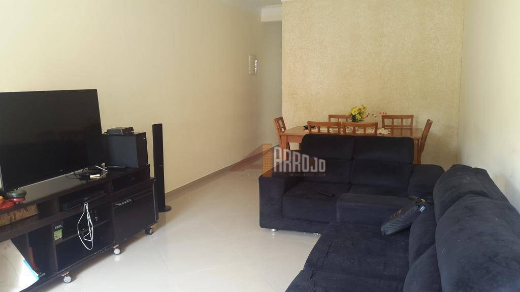 Sobrado à venda com 3 quartos, 150m² - Foto 1