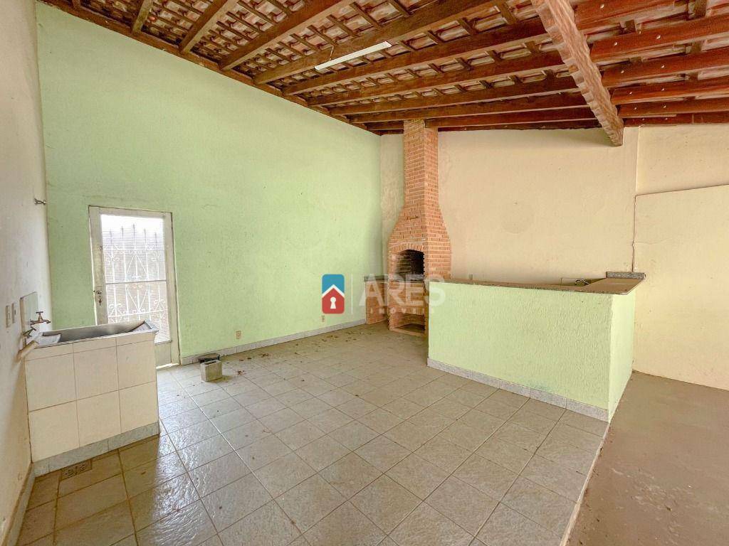 Casa à venda com 2 quartos, 156m² - Foto 10