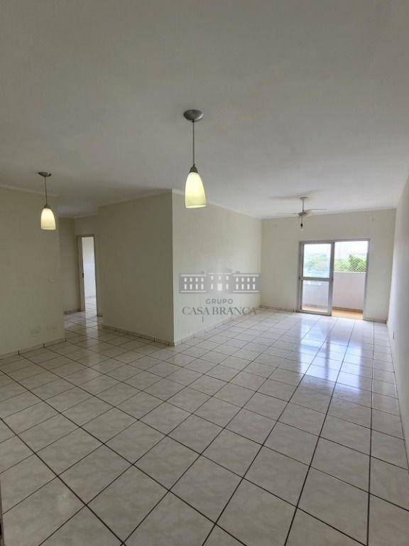 Apartamento para alugar com 3 quartos, 85m² - Foto 2