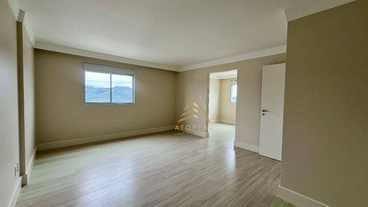 Apartamento à venda com 4 quartos, 151m² - Foto 20