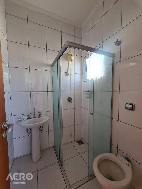 Casa de Condomínio à venda com 3 quartos, 258m² - Foto 12