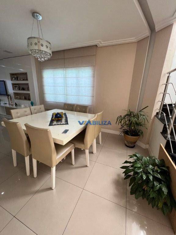 Sobrado à venda com 4 quartos, 238m² - Foto 4