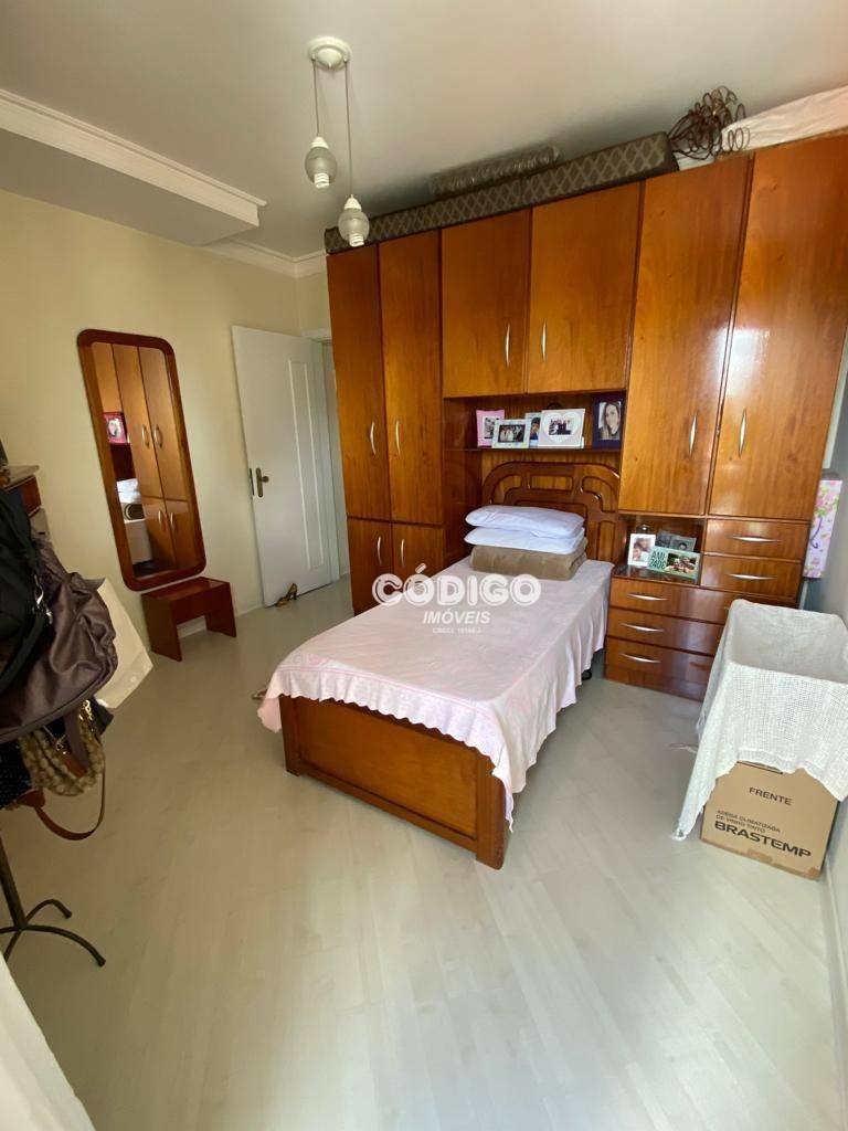 Apartamento à venda com 3 quartos, 144m² - Foto 18