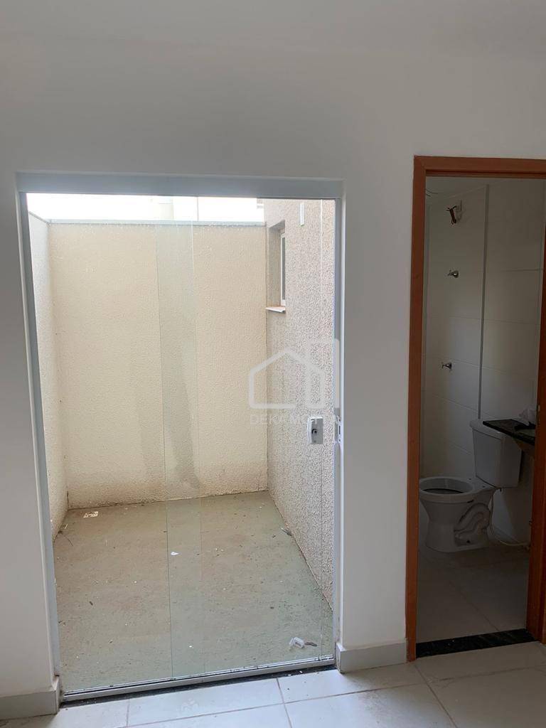 Apartamento à venda com 2 quartos, 75m² - Foto 5