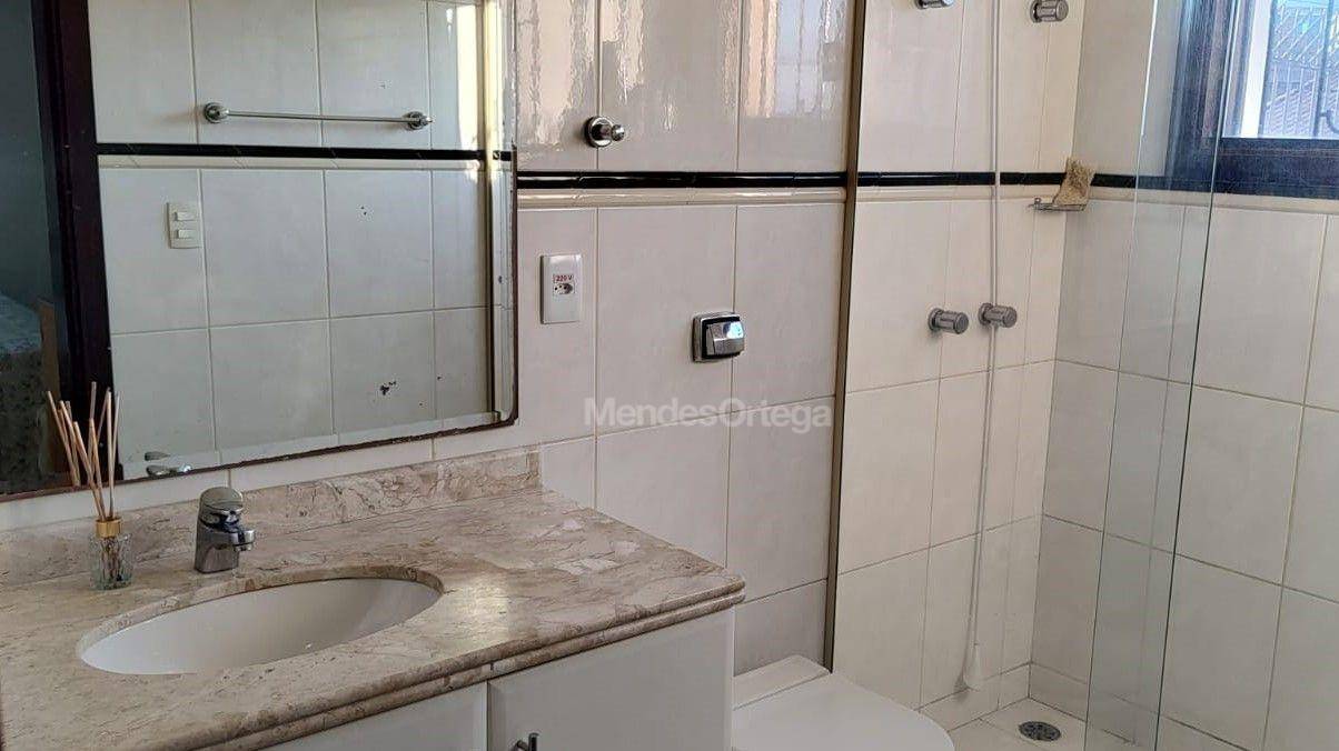 Casa à venda com 3 quartos, 270m² - Foto 4