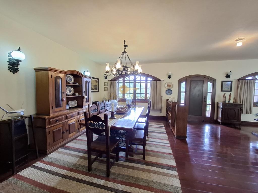 Casa de Condomínio à venda com 3 quartos, 3060m² - Foto 4