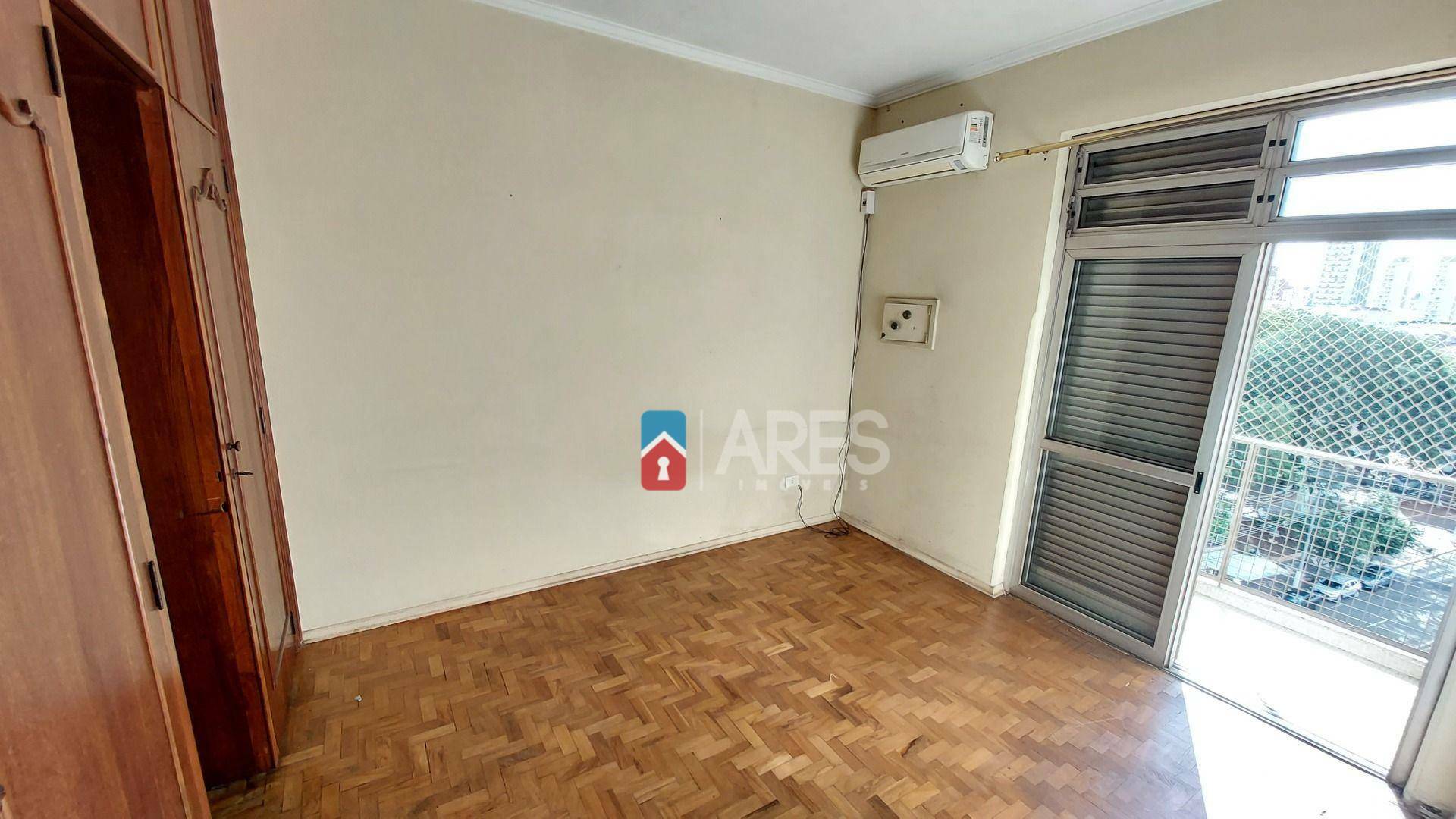 Apartamento para alugar com 3 quartos, 170m² - Foto 11