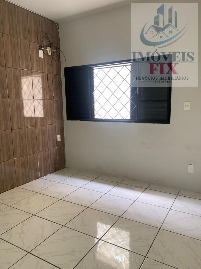 Casa à venda com 4 quartos, 180m² - Foto 11