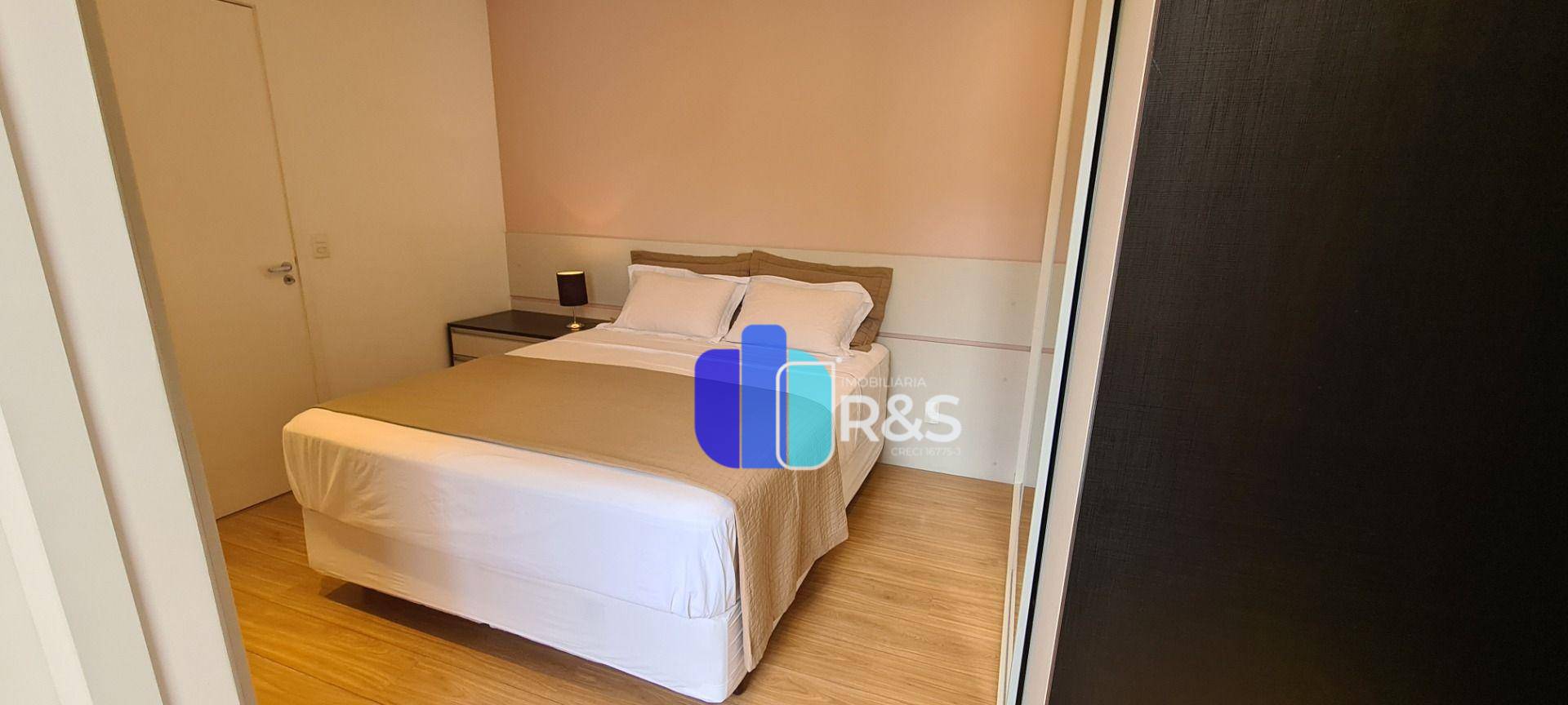 Apartamento à venda com 2 quartos, 70m² - Foto 18