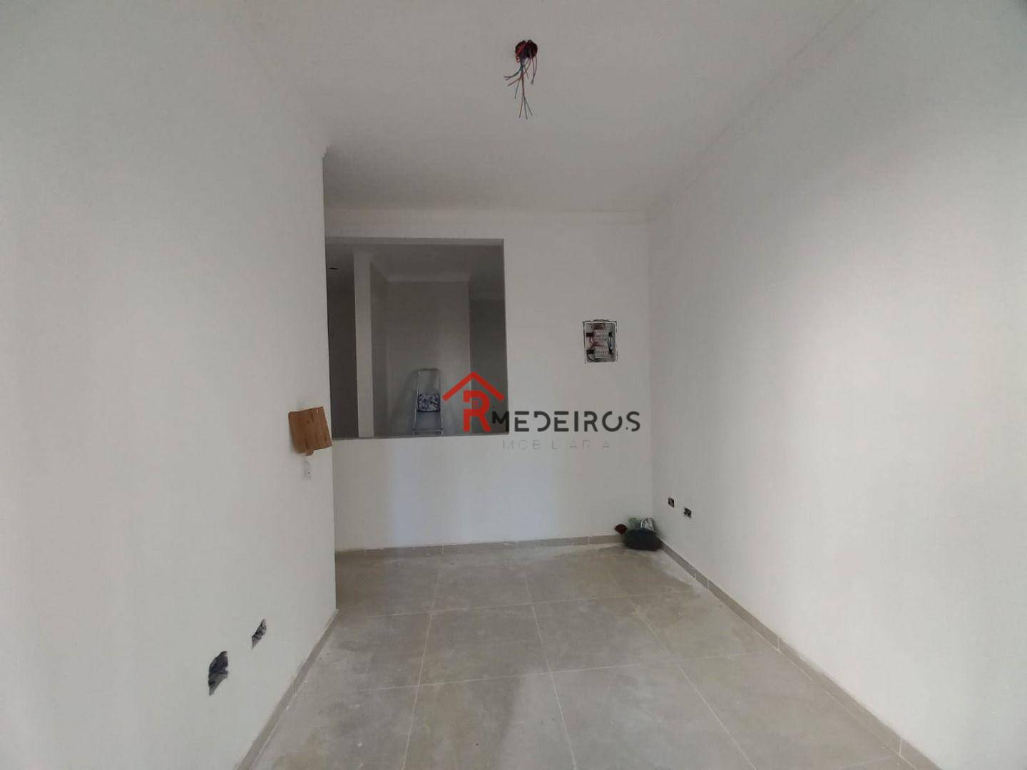 Casa à venda com 2 quartos, 54m² - Foto 3