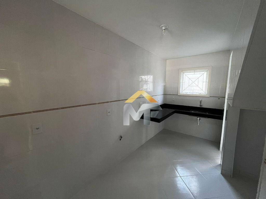 Casa à venda com 3 quartos, 180m² - Foto 17