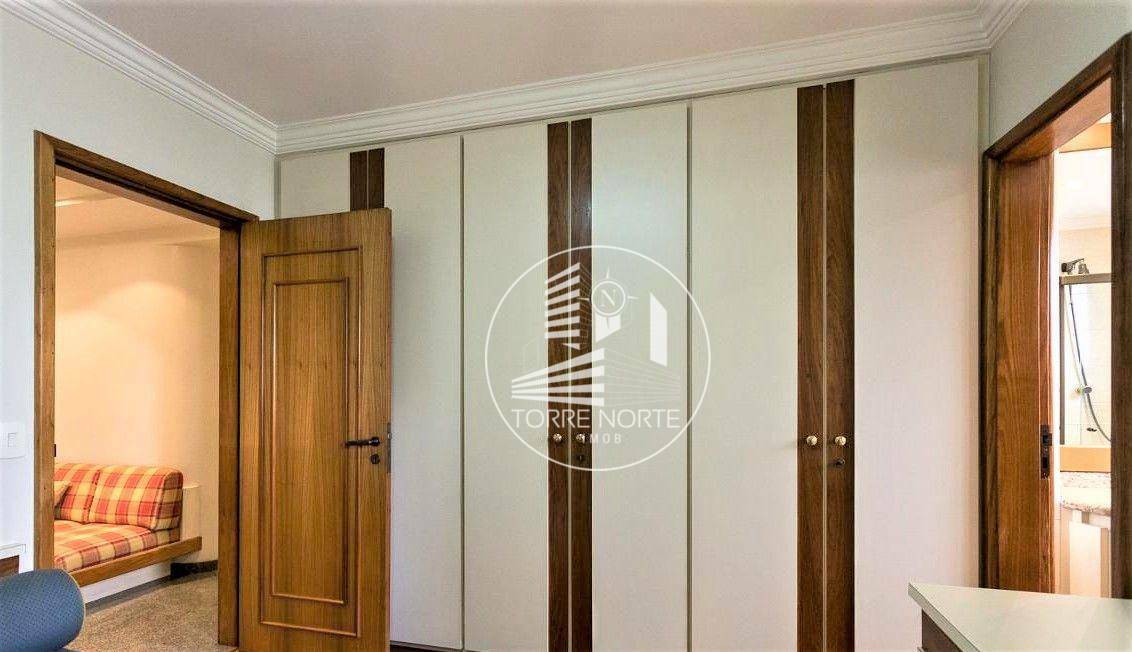 Apartamento à venda com 4 quartos, 235m² - Foto 29