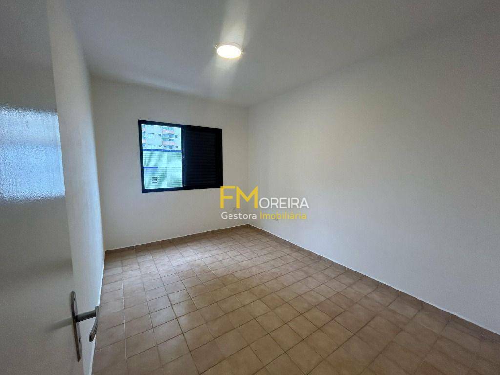 Apartamento para alugar com 2 quartos, 80m² - Foto 12