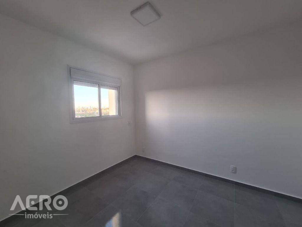 Apartamento à venda com 2 quartos, 71m² - Foto 4