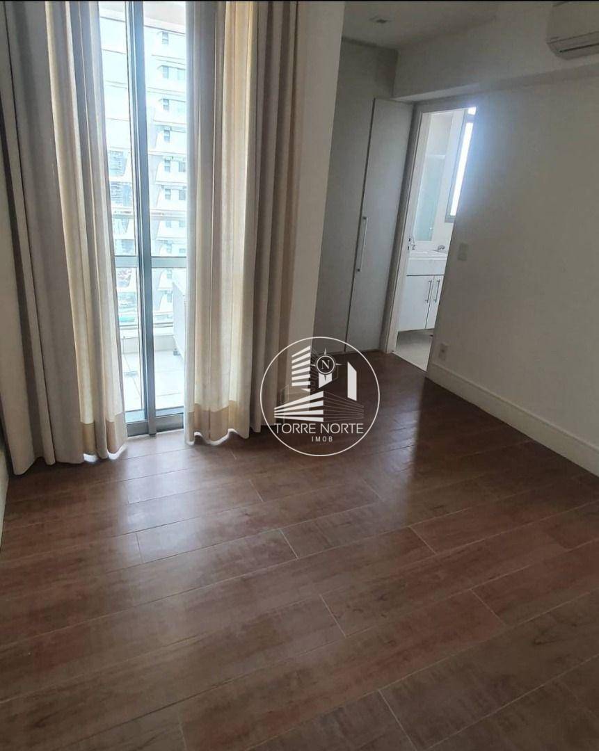 Apartamento para alugar com 2 quartos, 100m² - Foto 12