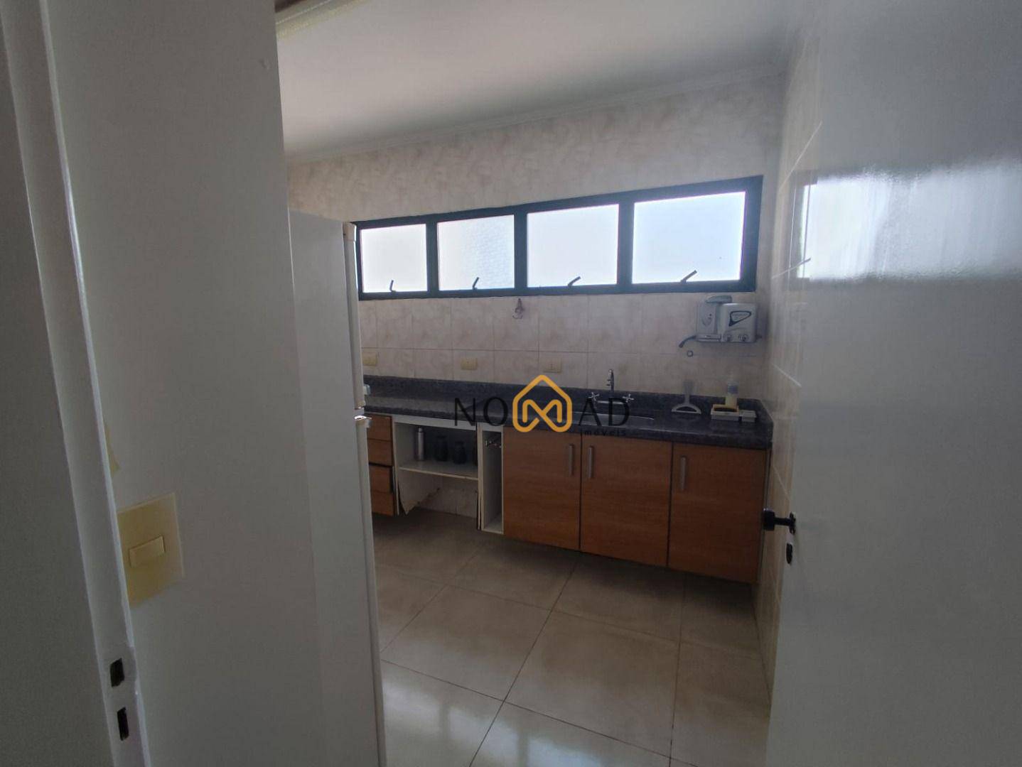 Apartamento à venda com 4 quartos, 160m² - Foto 32