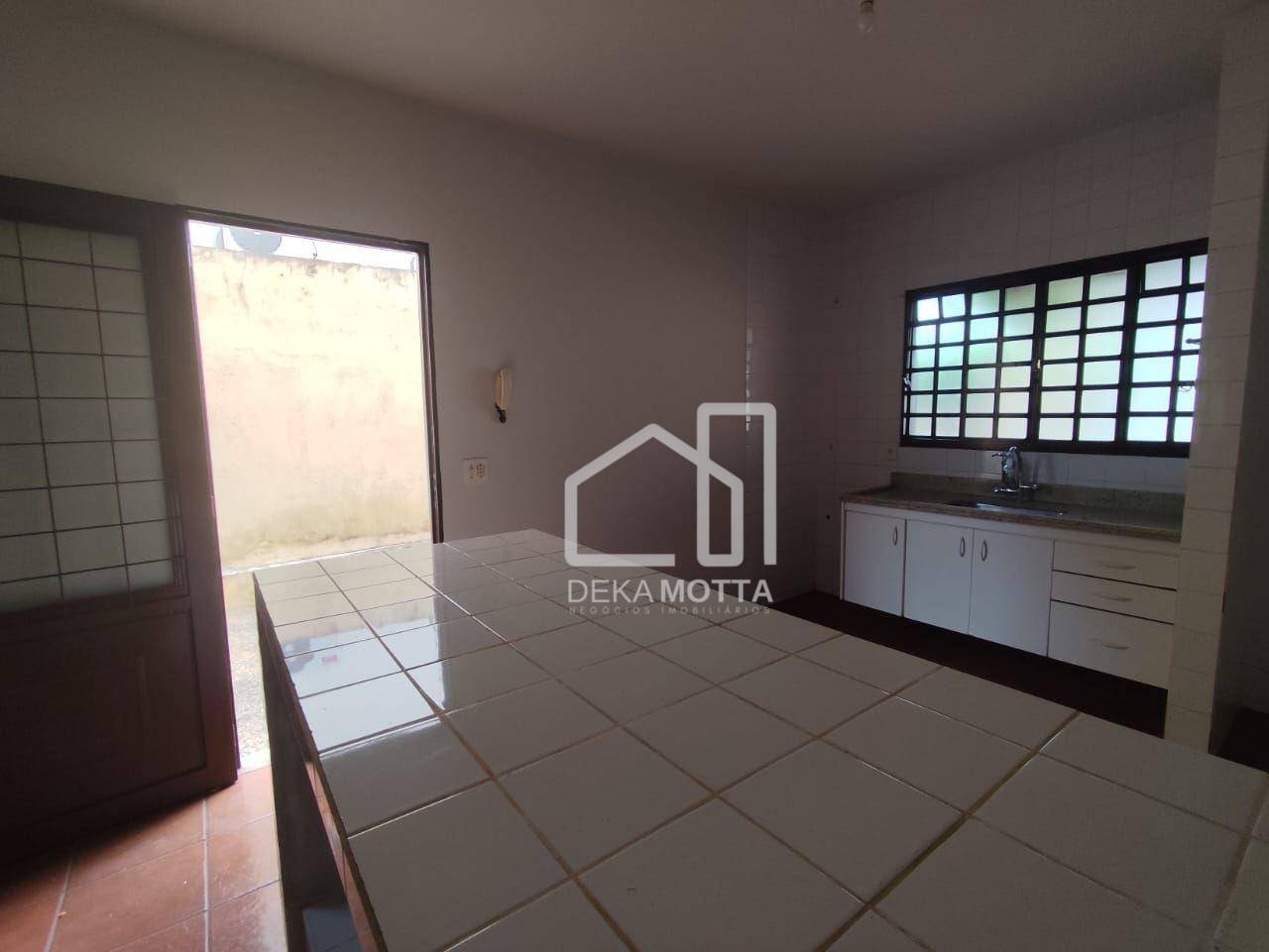 Casa à venda com 3 quartos, 190m² - Foto 16